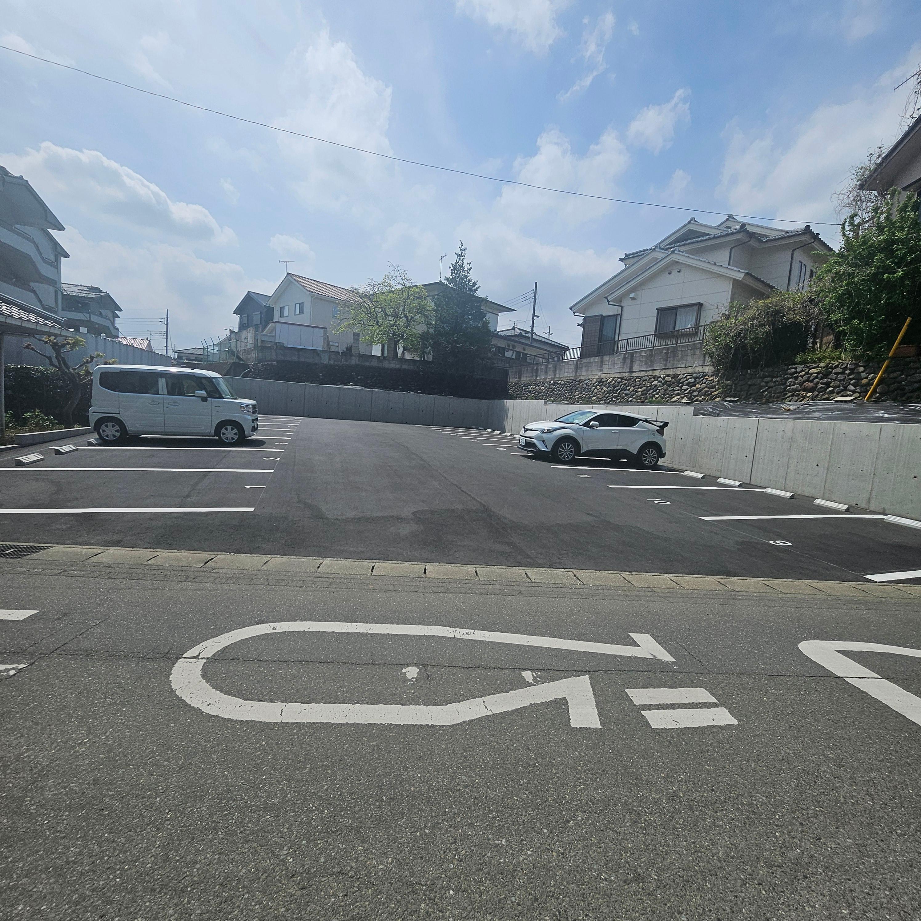 第1日の出トラストパークの外観・駐車場イメージ1枚目