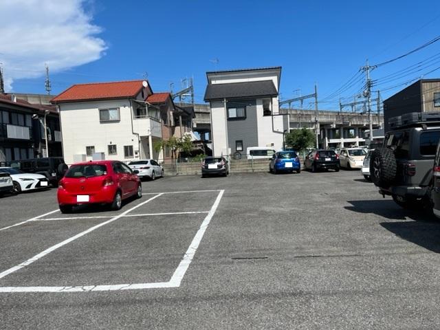 ウメヤマ月極駐車場の外観・駐車場イメージ3枚目