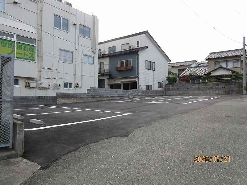 青山セカンドパーク2の外観・駐車場イメージ3枚目