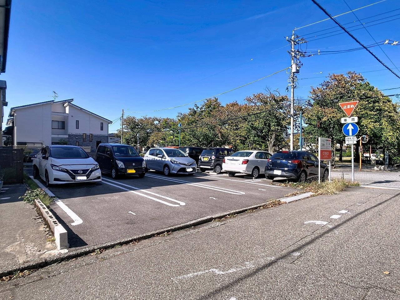 長土塀1丁目TYパーキングの外観・駐車場イメージ2枚目