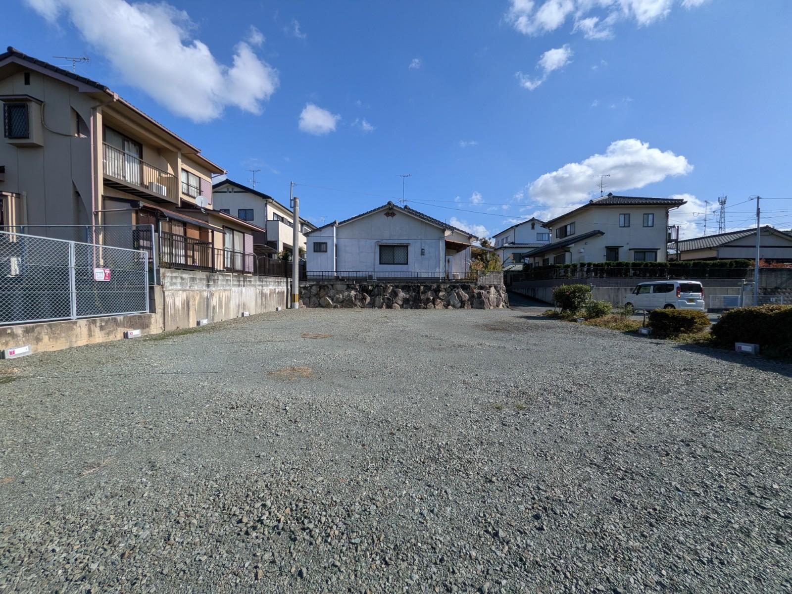 グリーンパーク平山の外観・駐車場イメージ3枚目