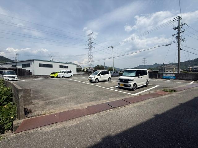山下パーキングの外観・駐車場イメージ3枚目