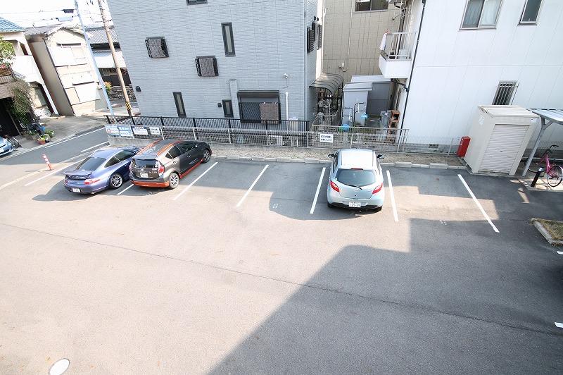 PLUSSUM COURT 児玉の外観・駐車場イメージ1枚目