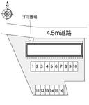 リブェール原宿(11360)の駐車場
