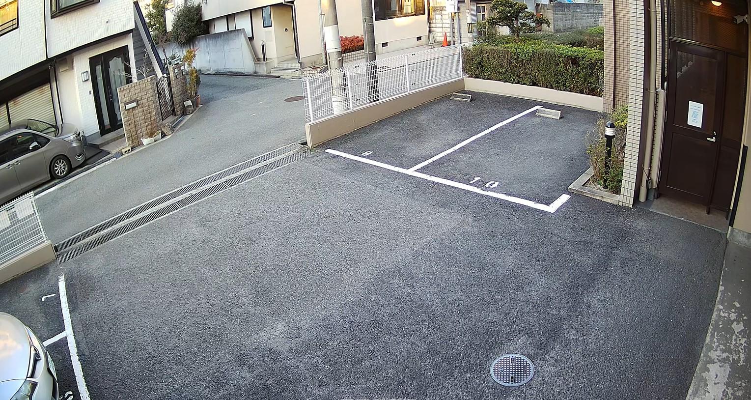 ウエストアップ千里川 駐車場の外観・駐車場イメージ1枚目