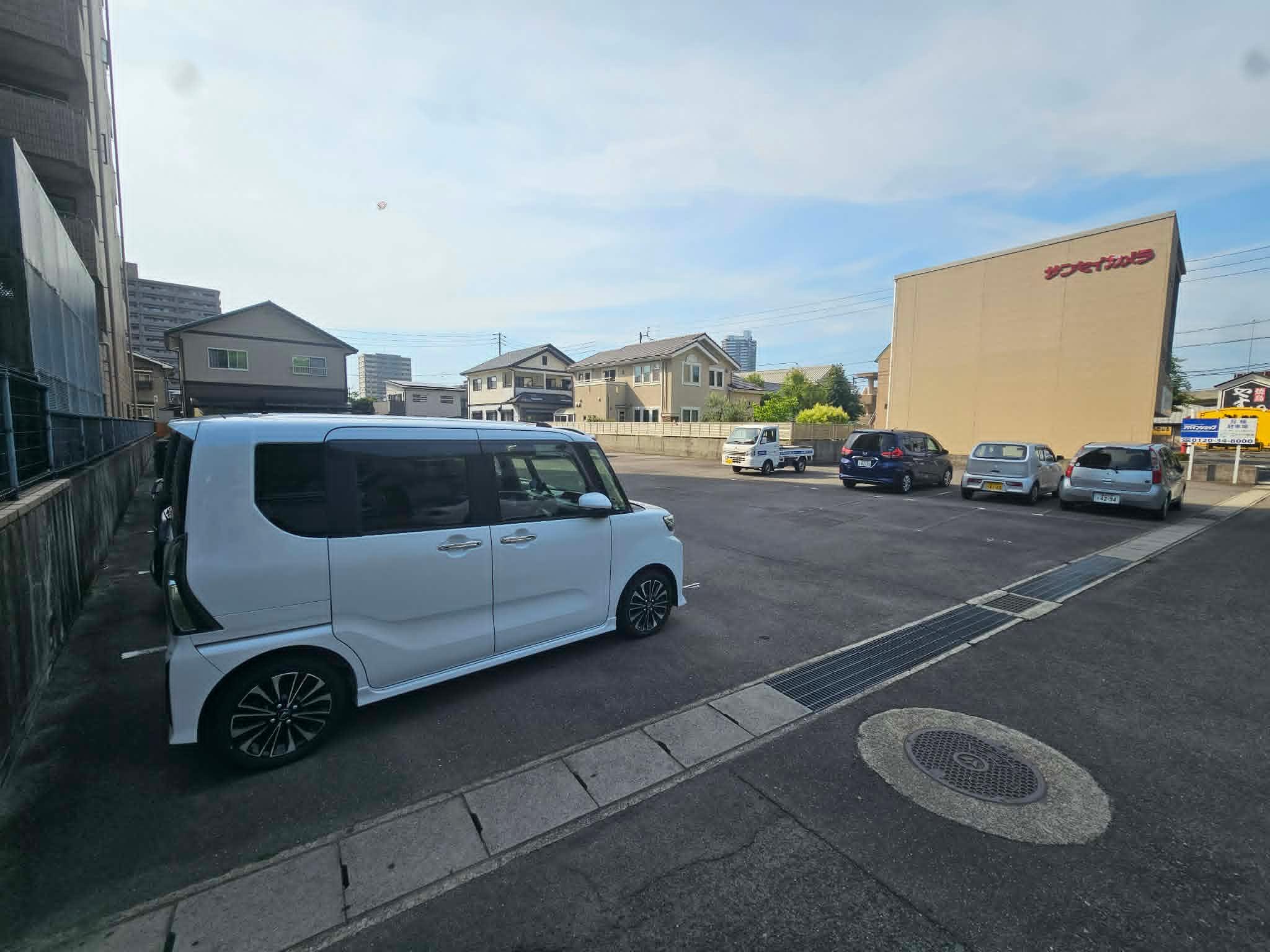 原田第1駐車場の外観・駐車場イメージ1枚目