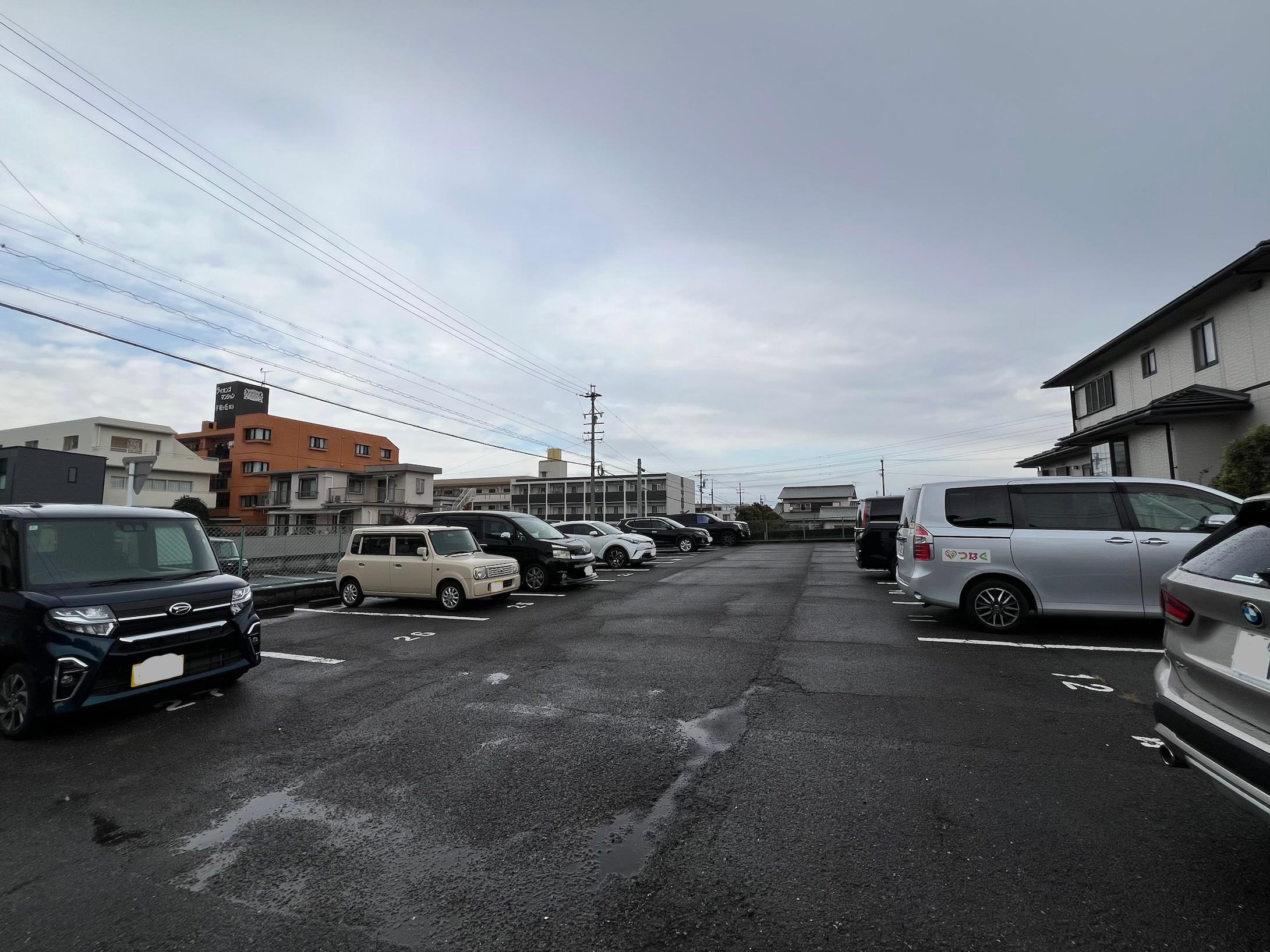 八前駐車場の外観・駐車場イメージ2枚目