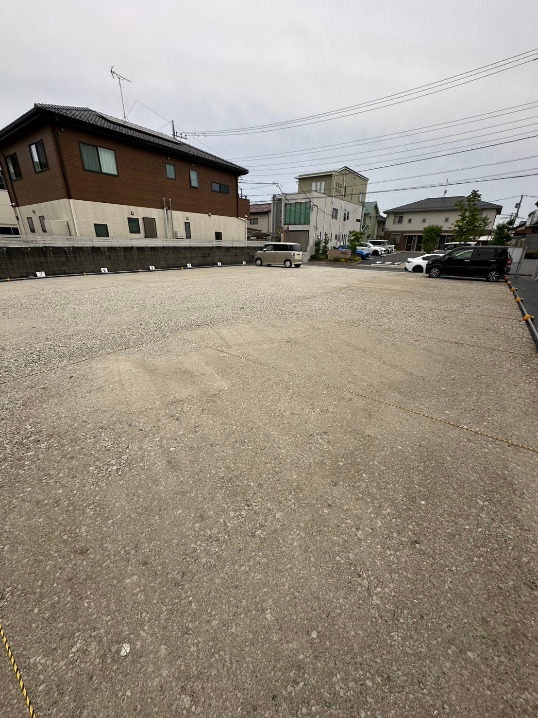 山本パーキングⅡの外観・駐車場イメージ1枚目