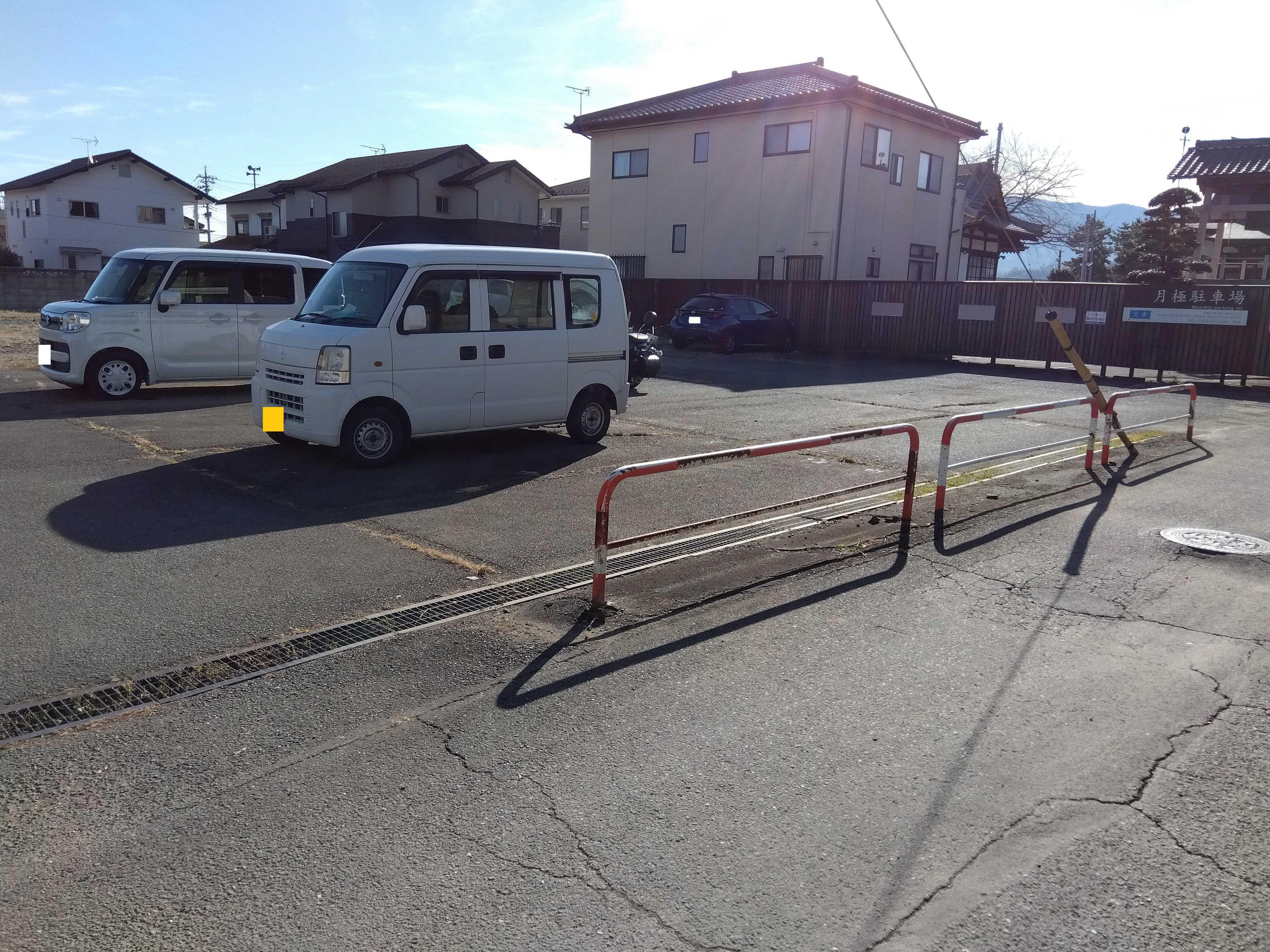 富岡早水月極駐車場の外観・駐車場イメージ1枚目