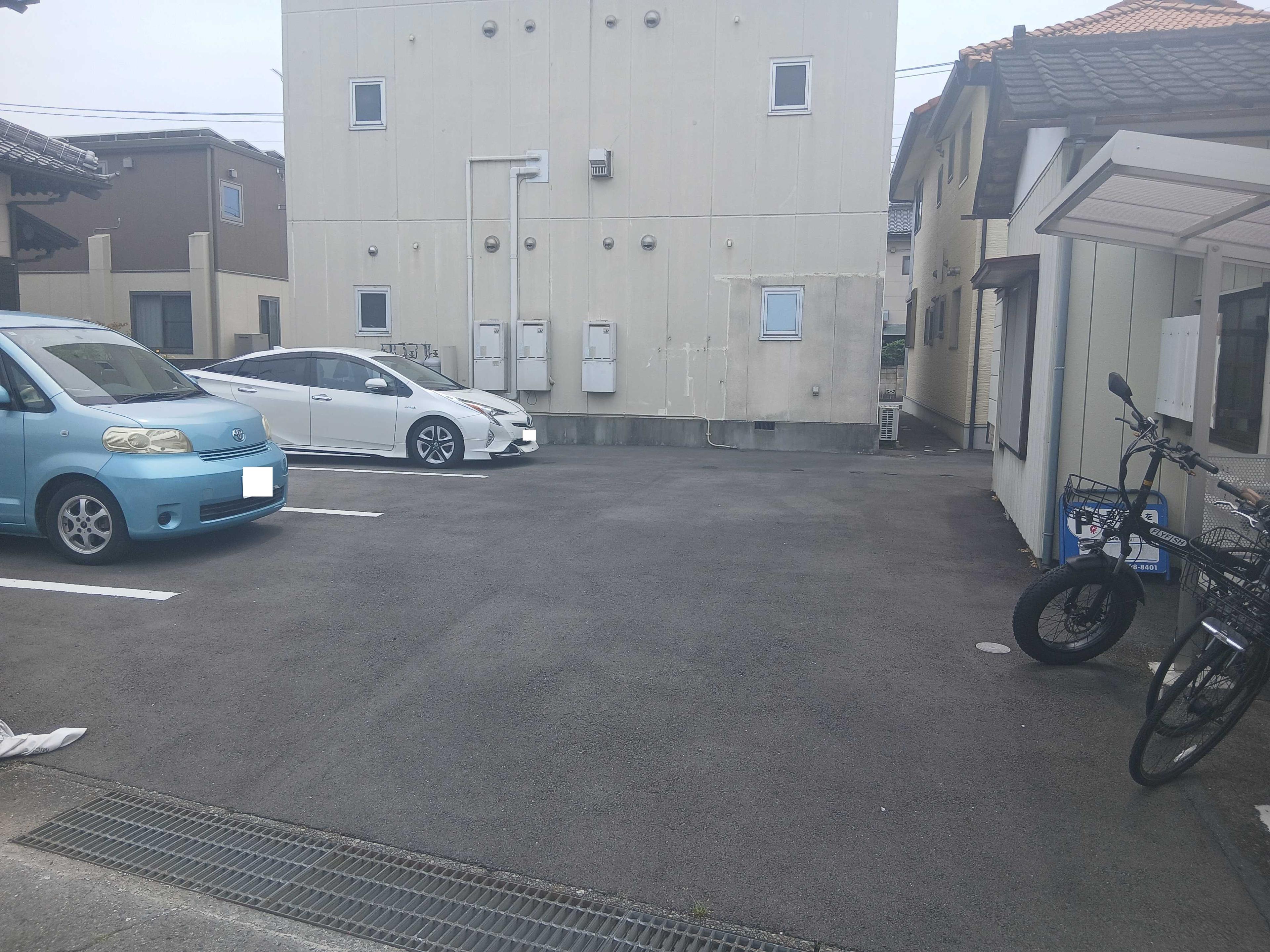 飯塚町村内月極駐車場の外観・駐車場イメージ3枚目