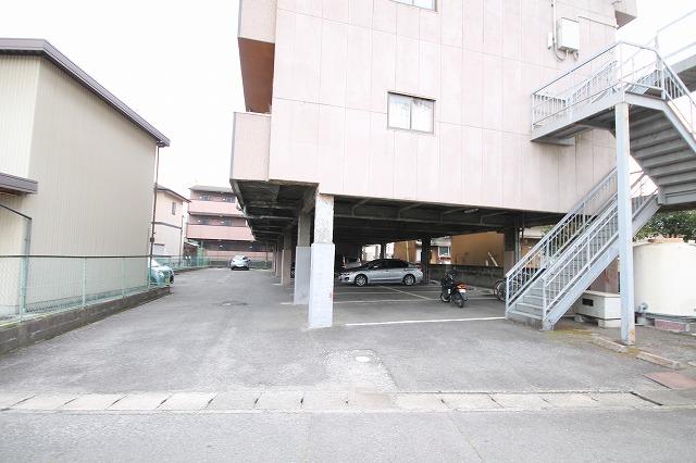 竹野ハイツの外観・駐車場イメージ1枚目