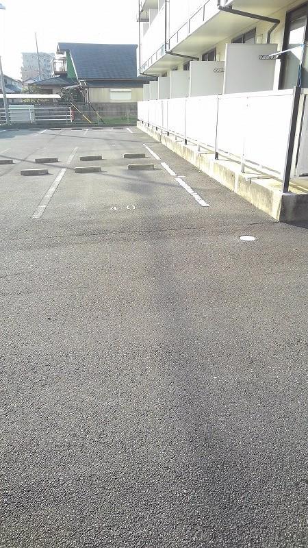 八幡Ⅰ(39064)の外観・駐車場イメージ1枚目