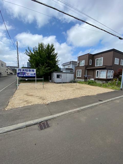 北郷3条3丁目517-27駐車場の外観・駐車場イメージ1枚目