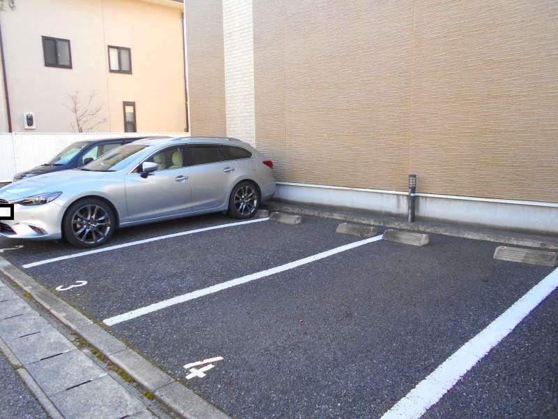 プランドール(33171)の外観・駐車場イメージ1枚目