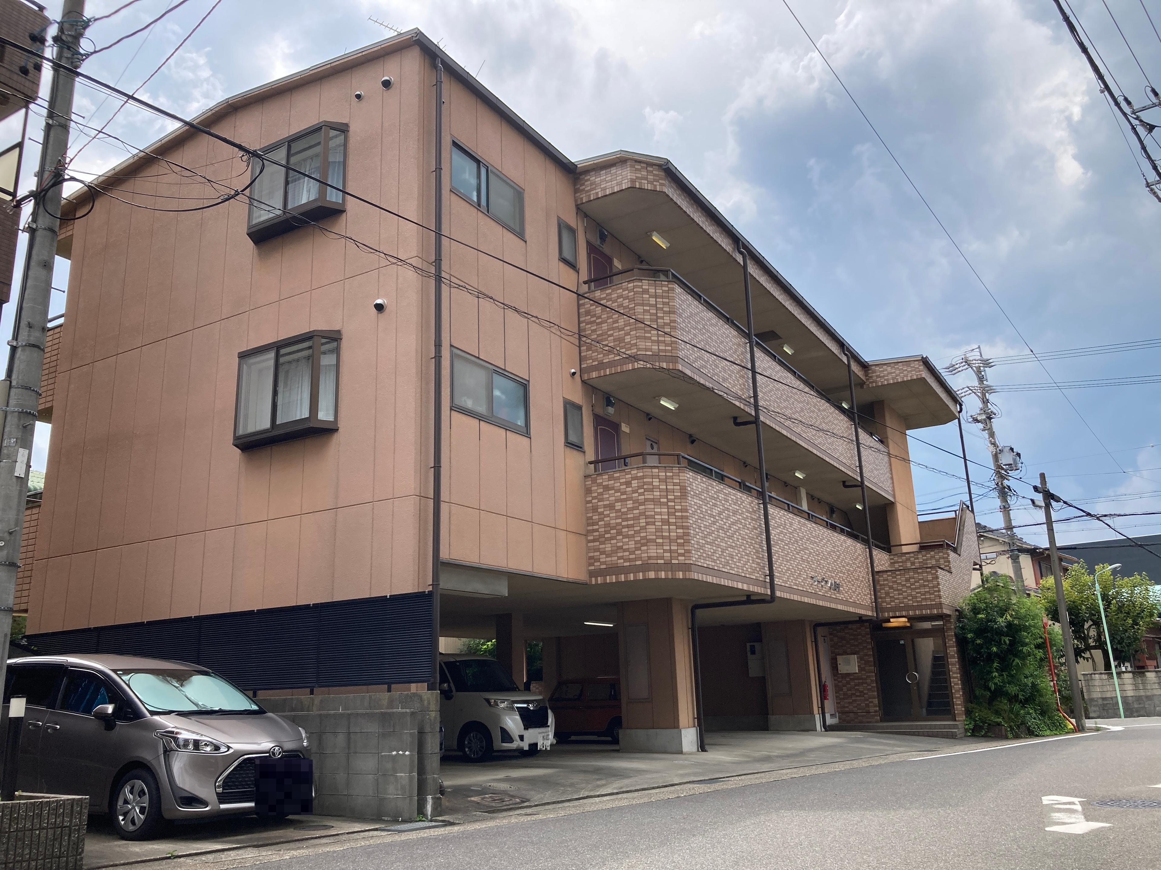 フリージア小田井の外観・駐車場イメージ1枚目