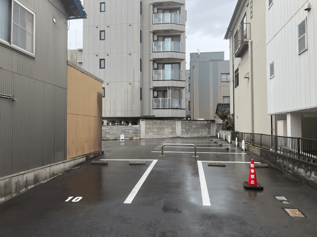 芳斉1丁目駐車場の外観・駐車場イメージ1枚目