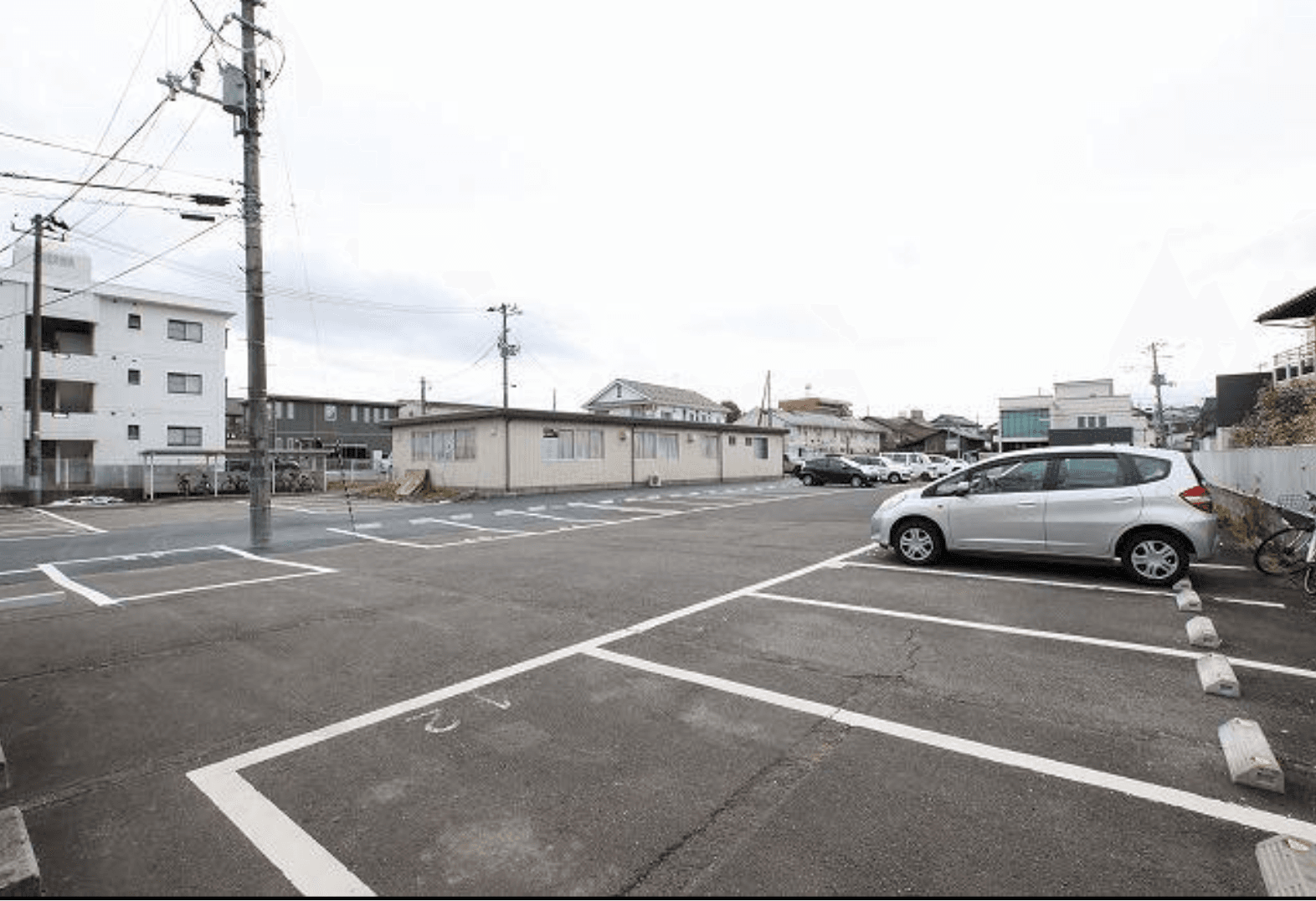 ステラⅠ・Ⅱ 月極駐車場の外観・駐車場イメージ2枚目