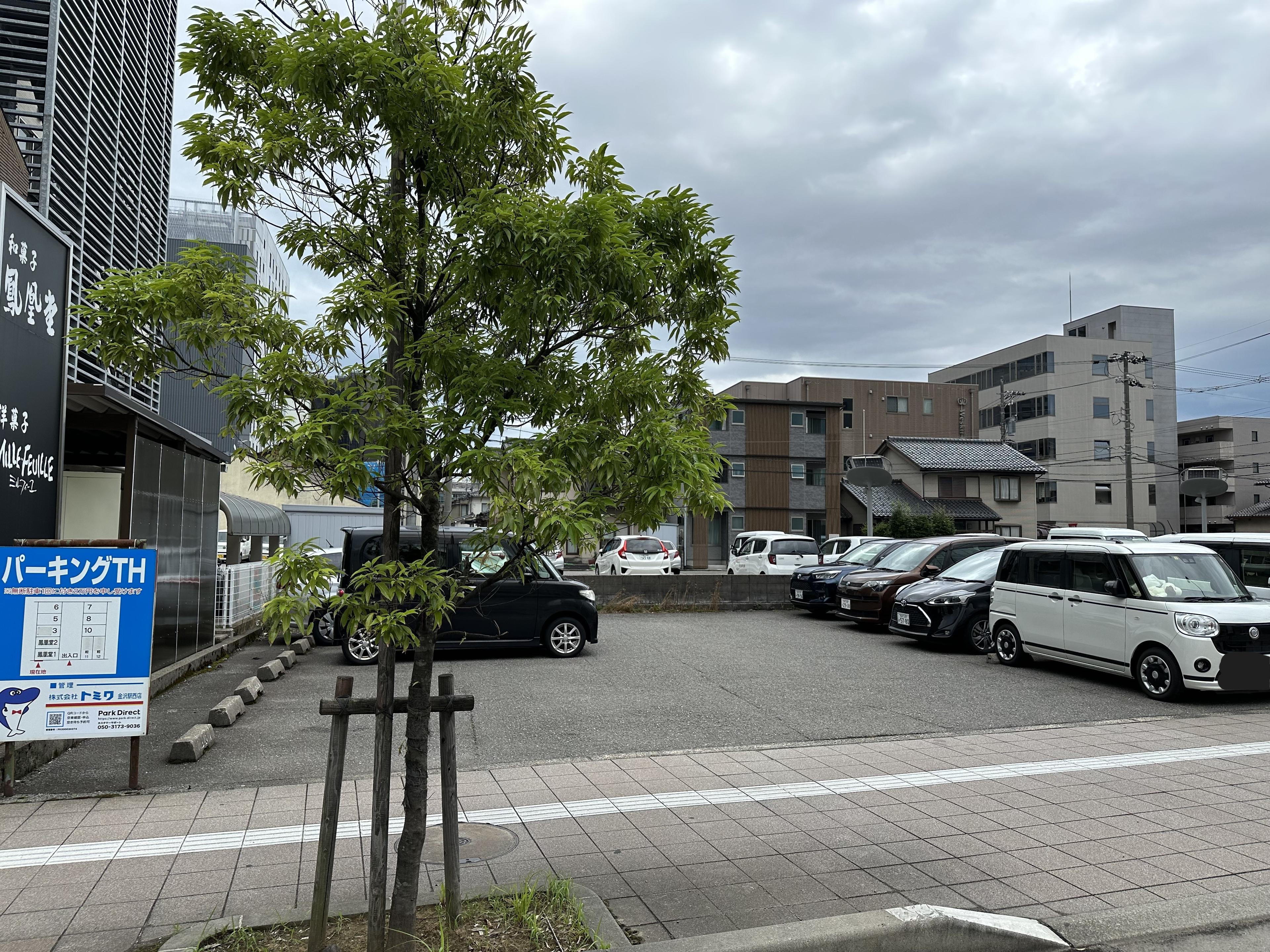 パーキングTHの外観・駐車場イメージ2枚目