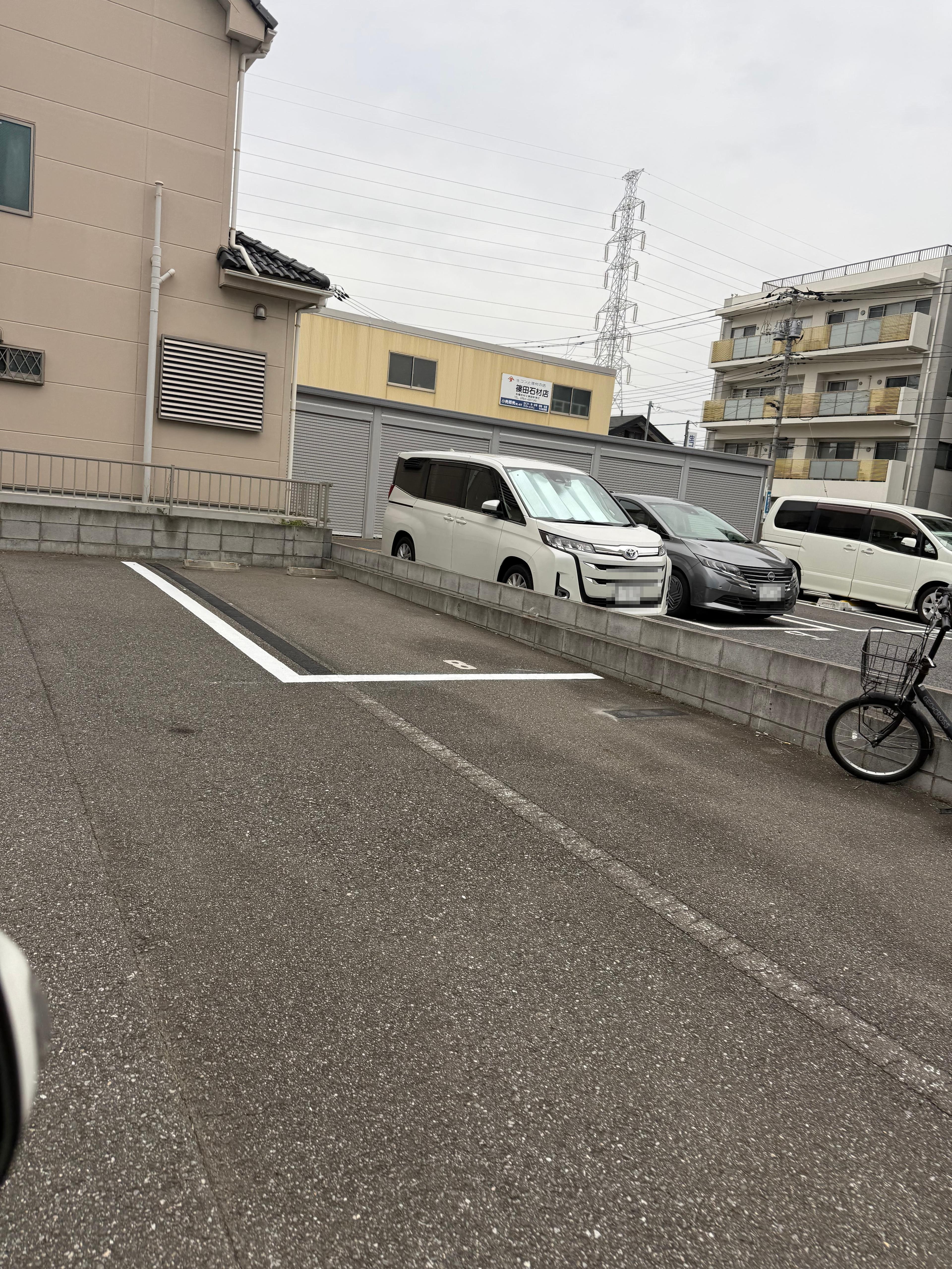 六町鉄塔駐車場の外観・駐車場イメージ2枚目