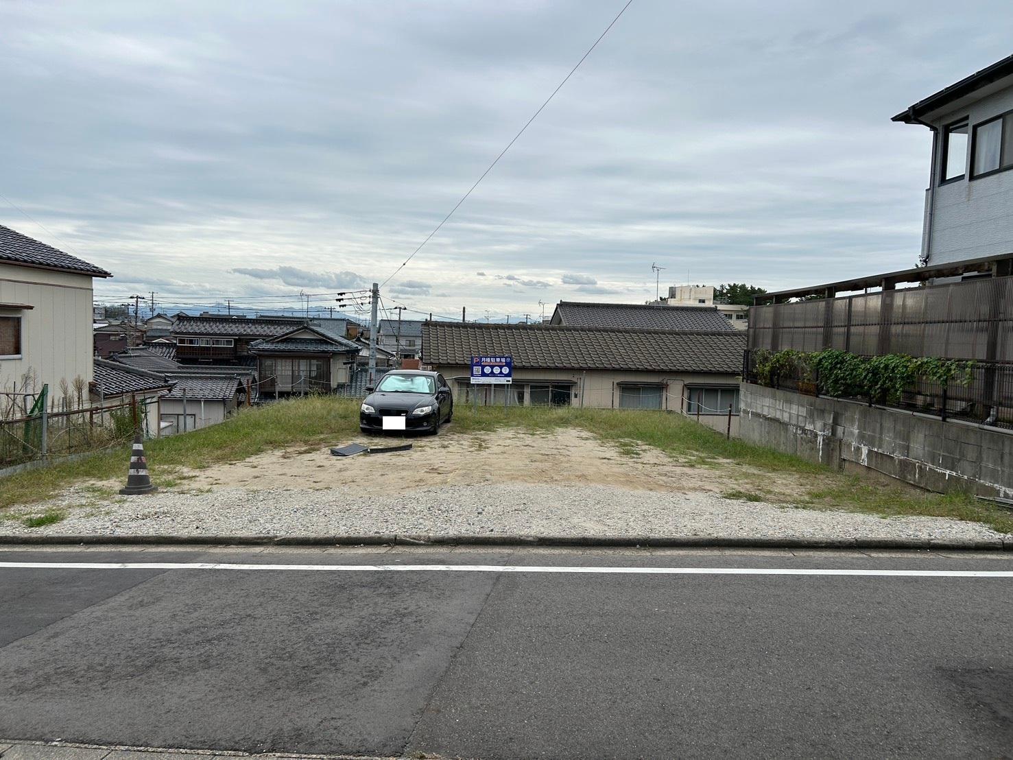 17.飯田ガレージの外観・駐車場イメージ2枚目