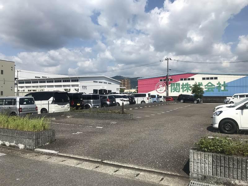 グラン・ヴィルヌーブ(19303)の外観・駐車場イメージ2枚目