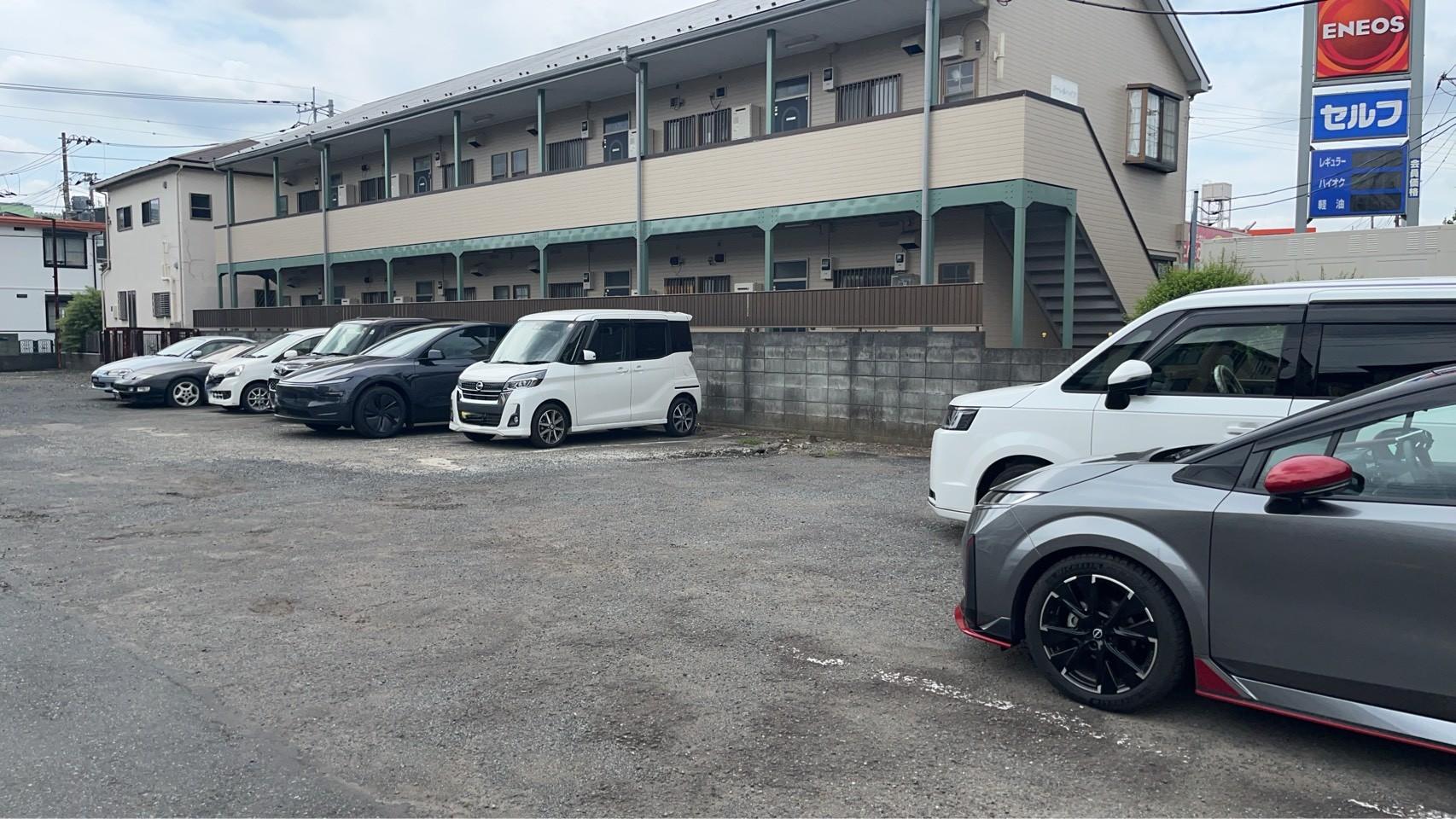 秋山本町駐車場の外観・駐車場イメージ2枚目