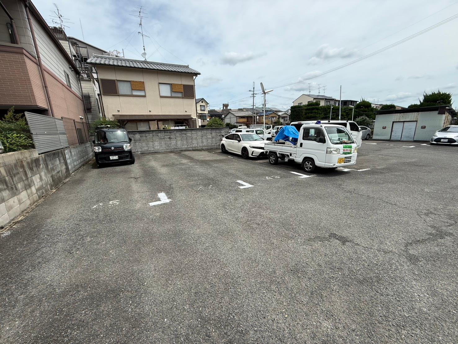 SOガレージの外観・駐車場イメージ2枚目