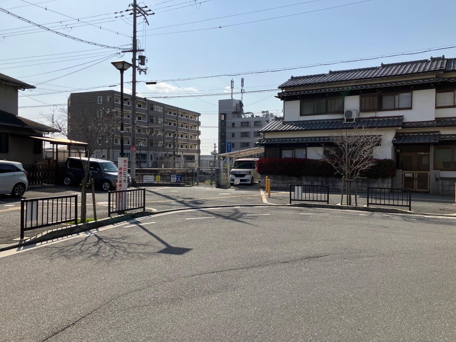 駅前上田駐車場の外観・駐車場イメージ1枚目