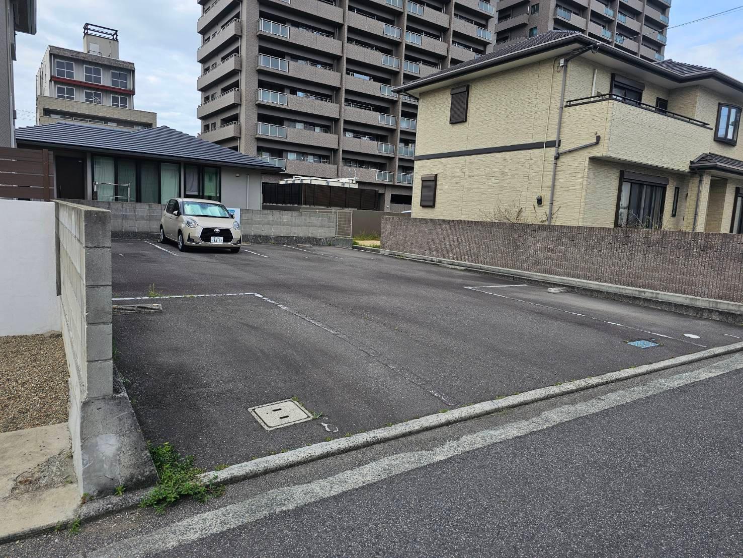 坂出市本町野田駐車場の外観・駐車場イメージ3枚目