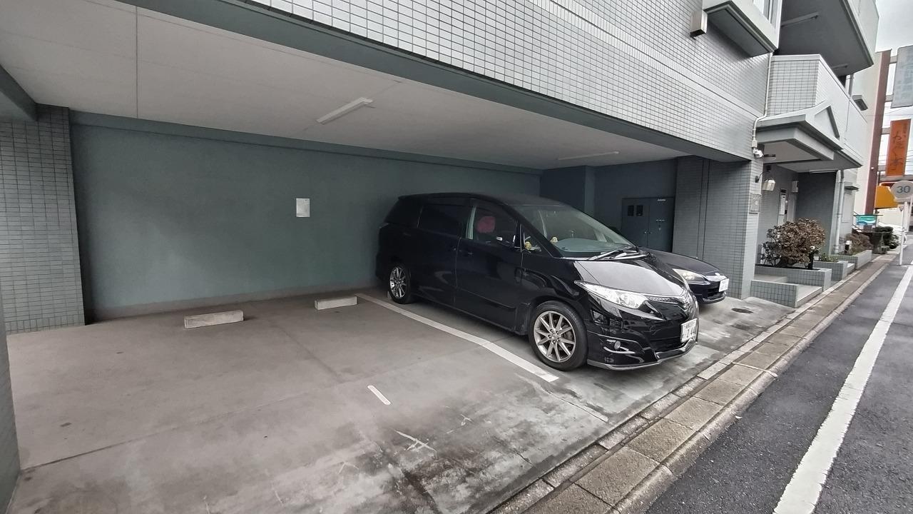 ベルエキップ一番館の外観・駐車場イメージ2枚目