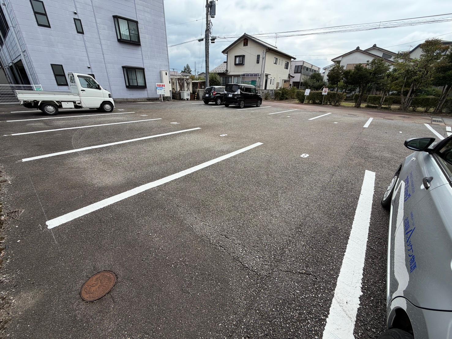 寺町第1公園前駐車場の外観・駐車場イメージ1枚目