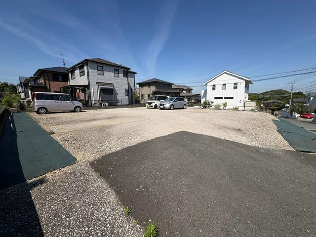 仲原駐車場の外観・駐車場イメージ3枚目