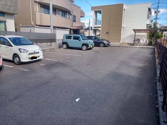 COSMO(23496)の外観・駐車場イメージ1枚目