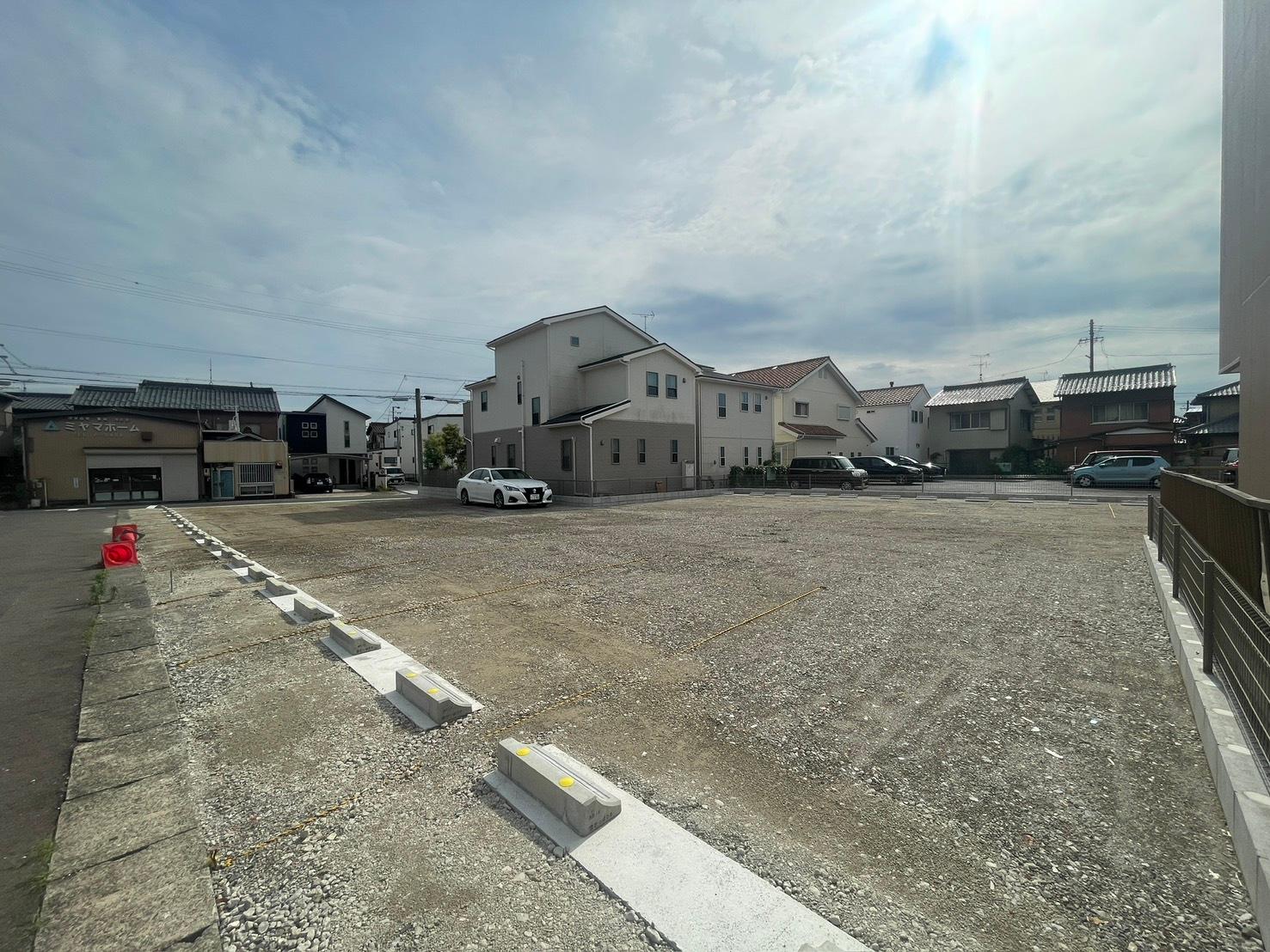 江南市古知野町日の出駐車場の外観・駐車場イメージ1枚目