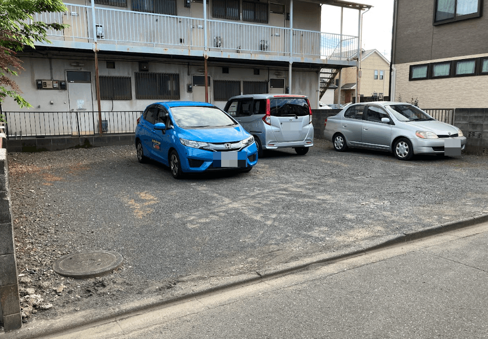 片倉駐車場の外観・駐車場イメージ1枚目