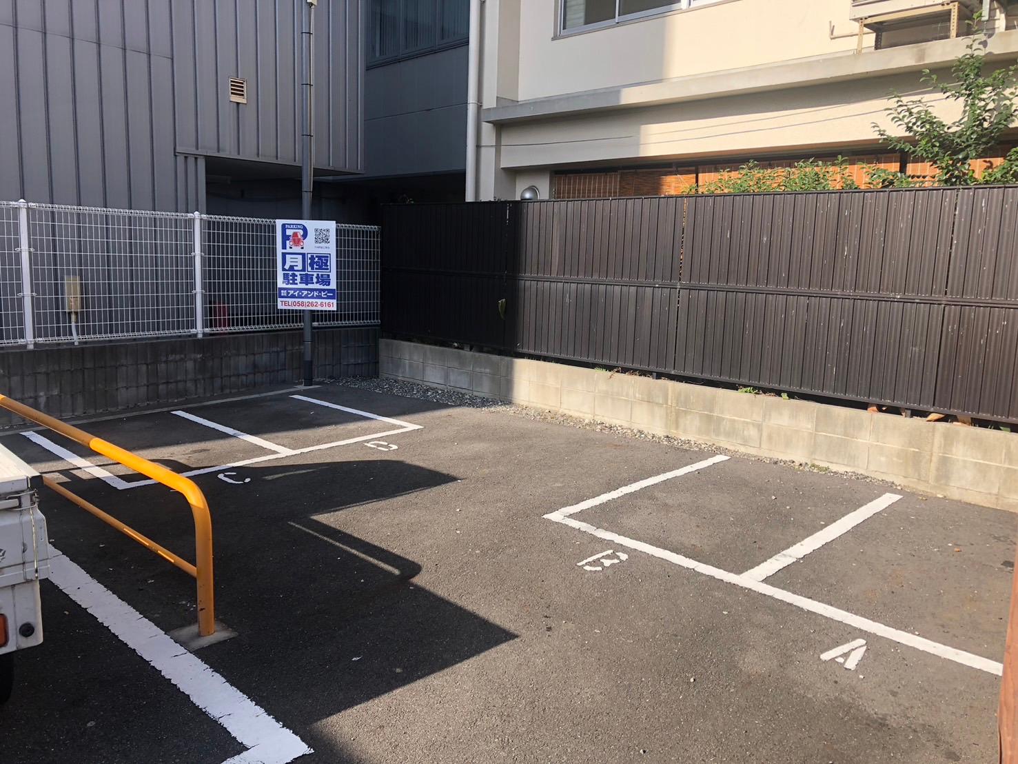 広小路葵の外観・駐車場イメージ1枚目