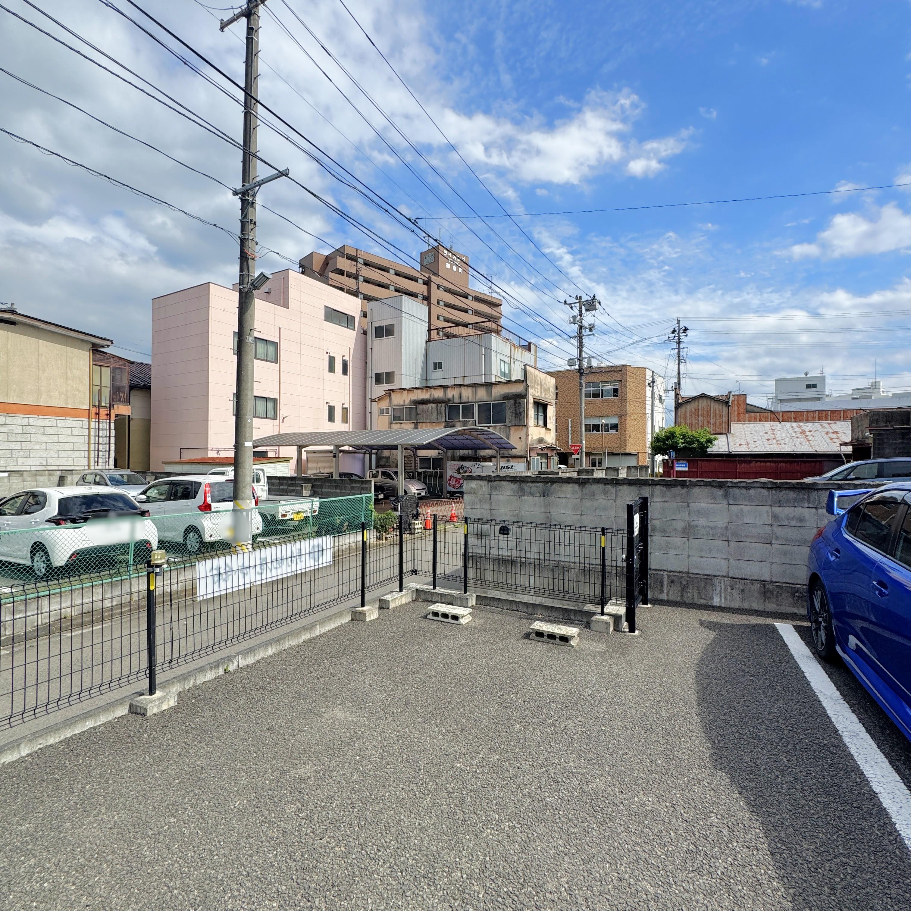 駒田屋本舗 月極駐車場の外観・駐車場イメージ2枚目