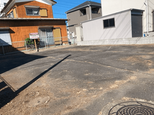 川田駐車場の外観・駐車場イメージ2枚目