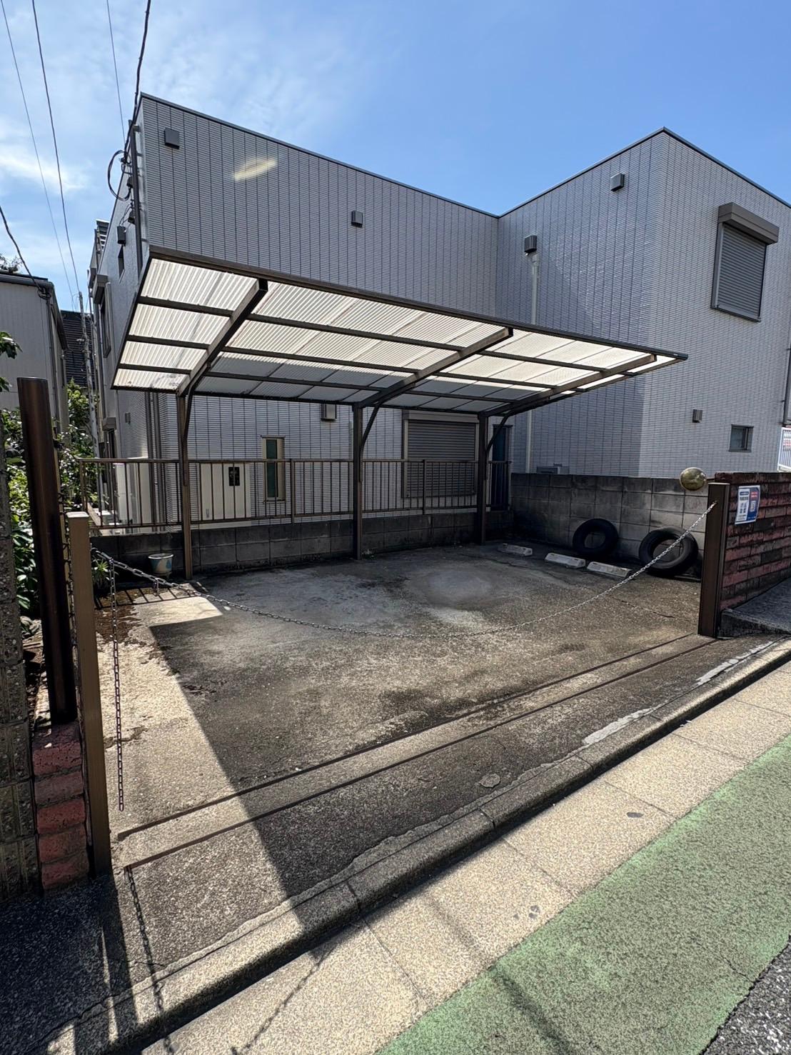 西宮駐車場(屋根付き)の外観・駐車場イメージ1枚目