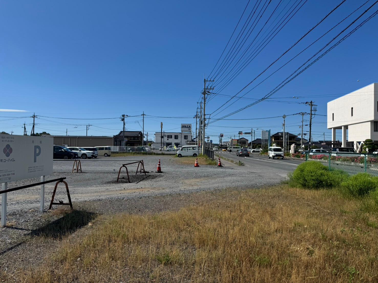 富田駐車場の外観・駐車場イメージ3枚目