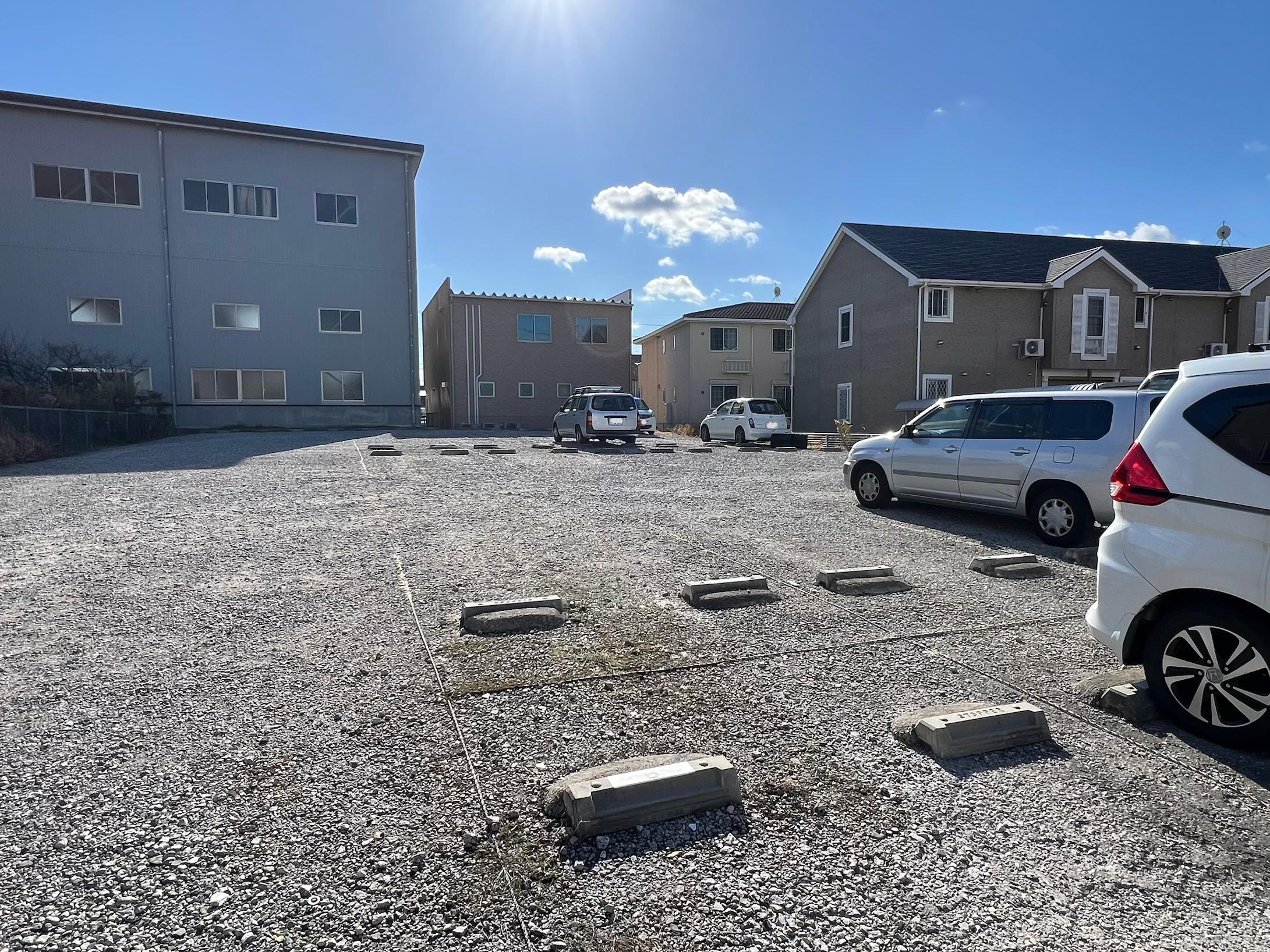 角建材店名古屋営業所駐車場の外観・駐車場イメージ2枚目