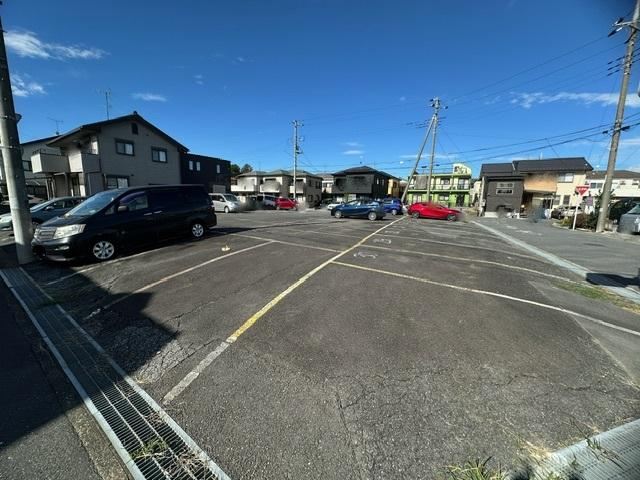 高橋駐車場の外観・駐車場イメージ1枚目