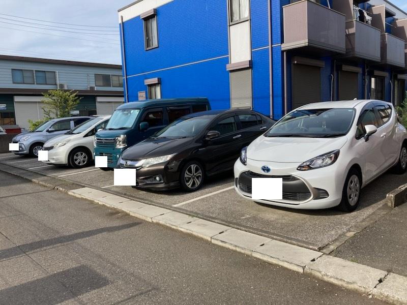 アーバン美春Pの外観・駐車場イメージ1枚目