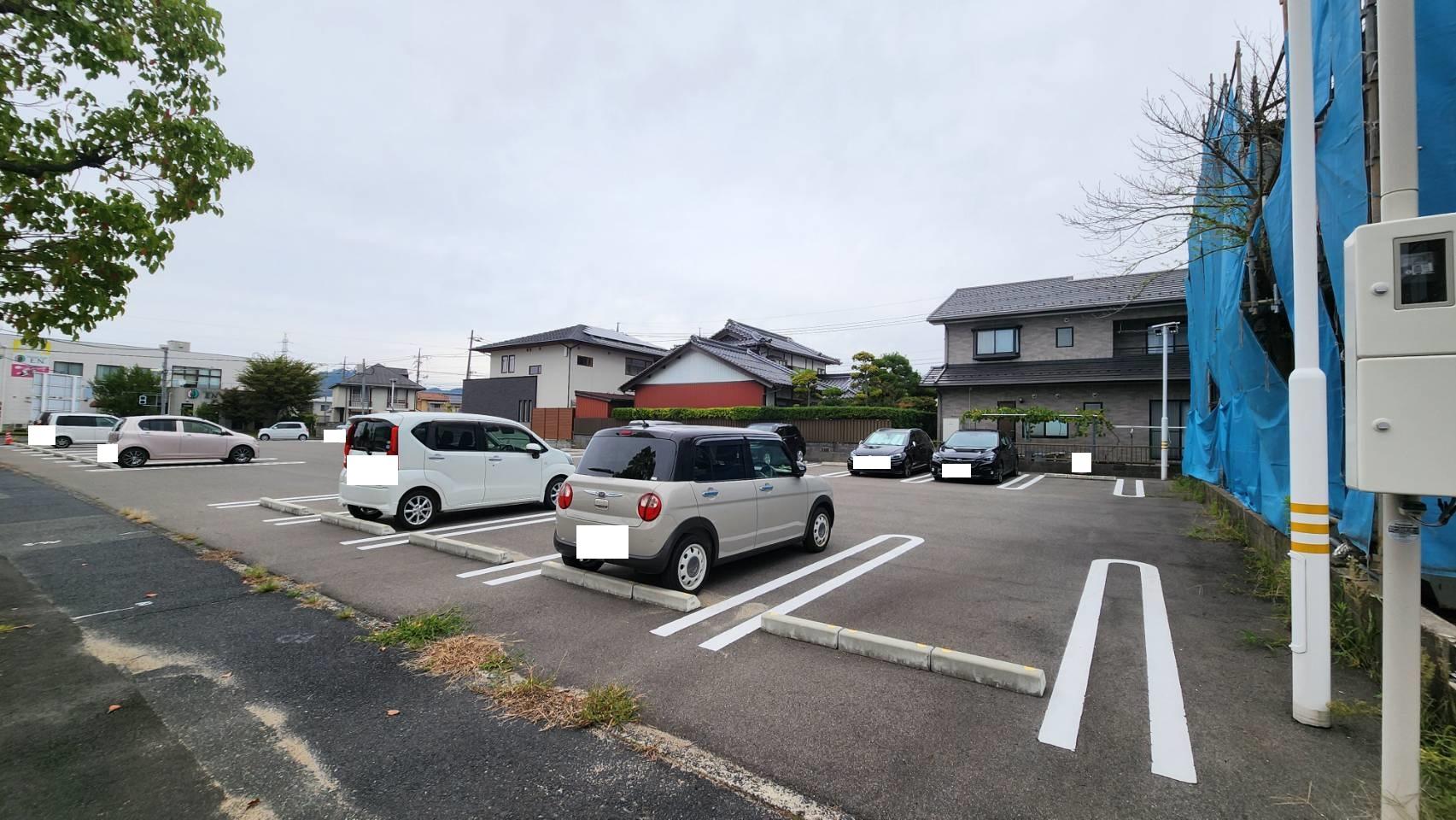 ザグザグ第2駐車場の外観・駐車場イメージ3枚目