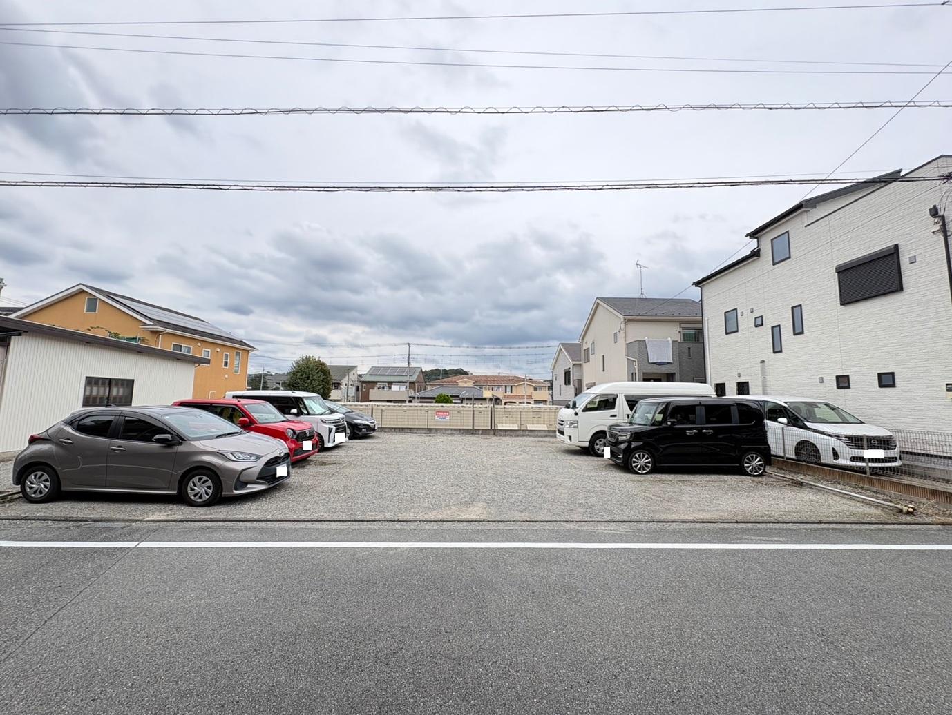 井上本町店駐車場の外観・駐車場イメージ2枚目