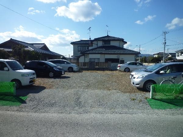 鯨岡駐車場の外観・駐車場イメージ1枚目