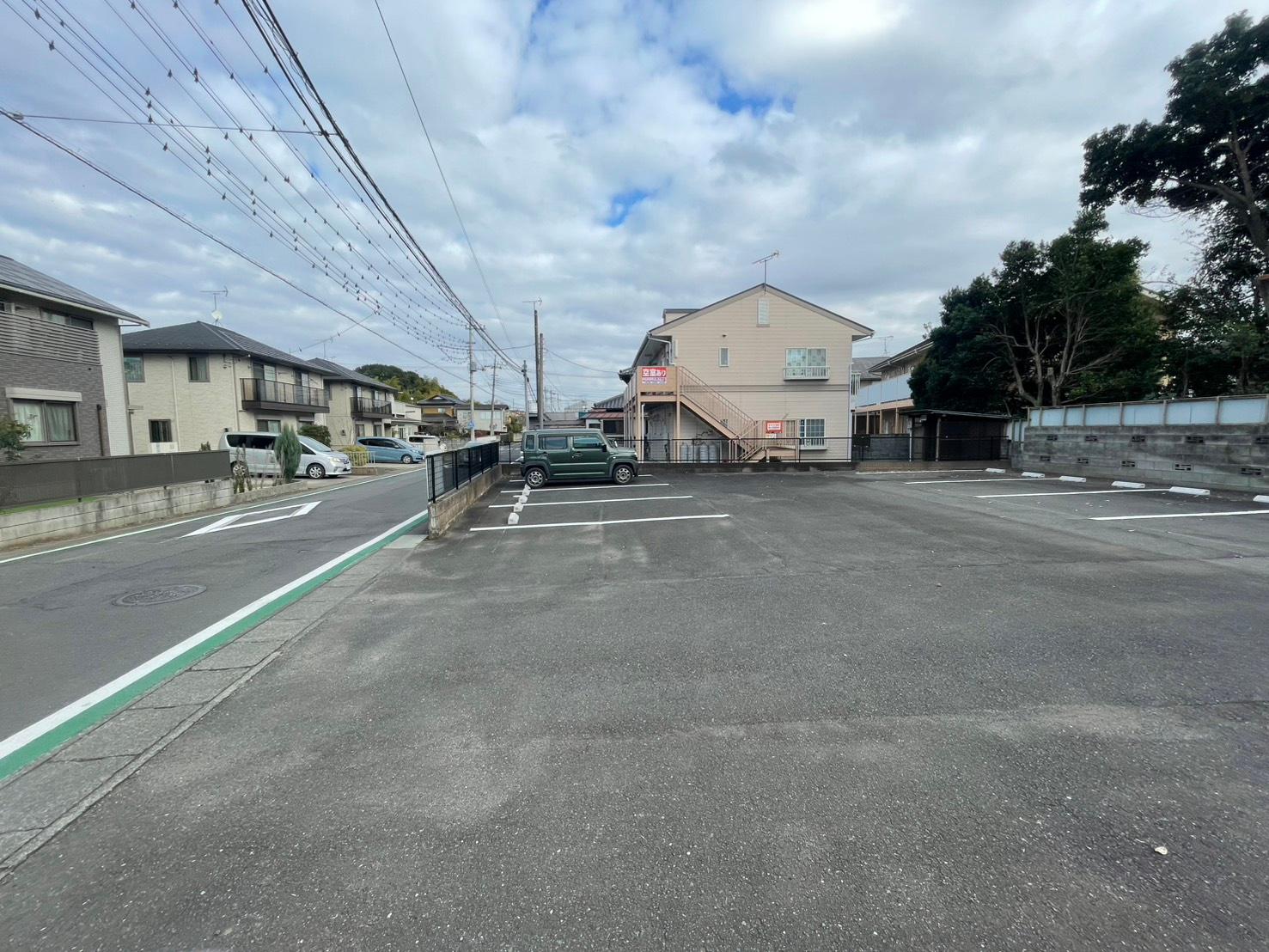 内原町872-1駐車場の外観・駐車場イメージ3枚目