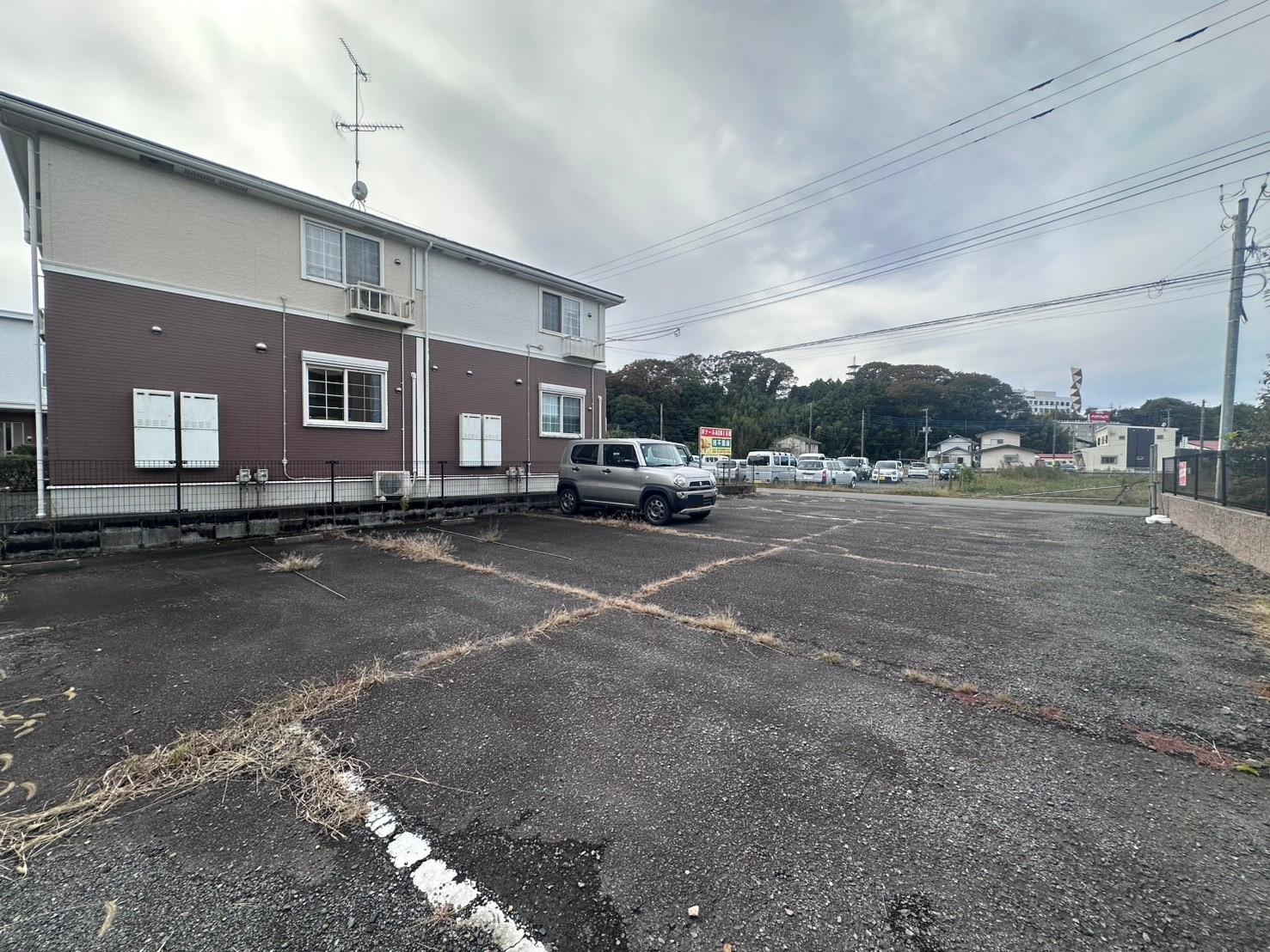 根本1丁目月極駐車場の外観・駐車場イメージ2枚目