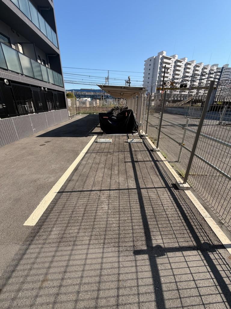 川崎区堤根 駐車場の外観・駐車場イメージ1枚目