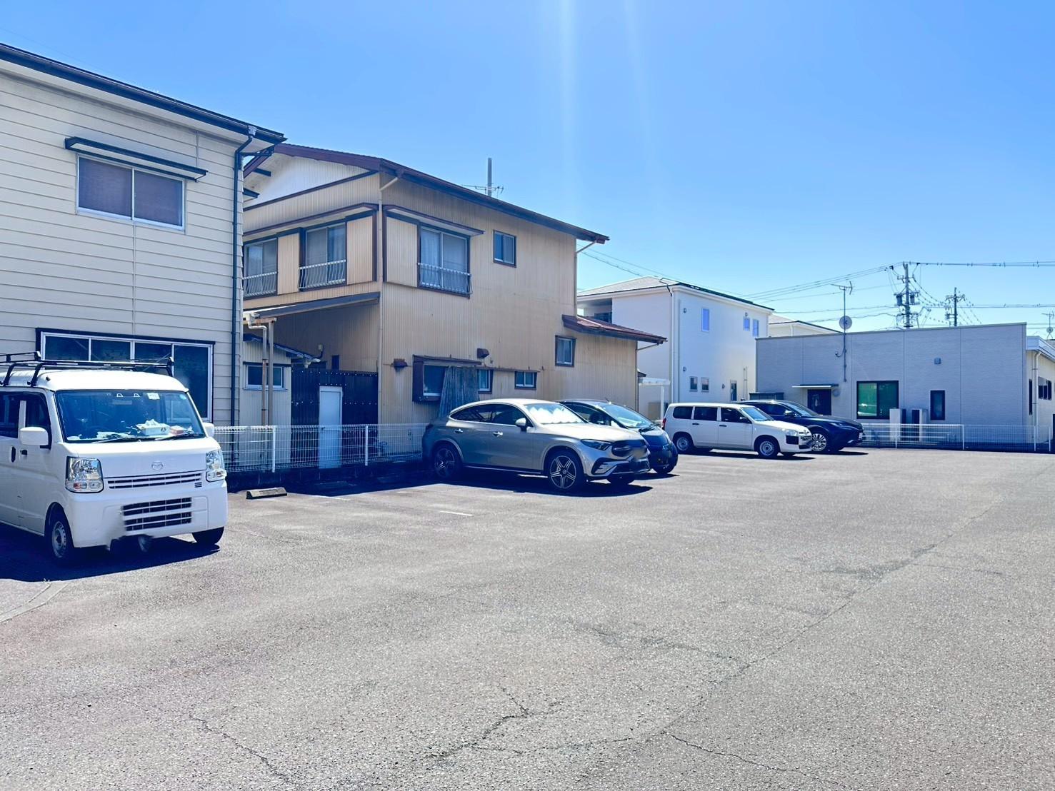 野田駐車場の外観・駐車場イメージ2枚目
